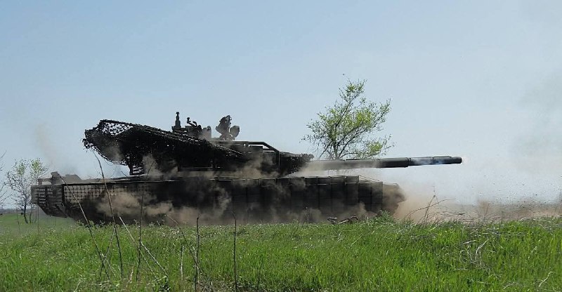 Головне на Луганщині за добу
📌На лінії бойового зіткнення на нашій ділянці фронту противник застосував усе наявне озброєння Головне на Луганщині за добу
📌На лінії бойового зіткнення на нашій ділянці фронту противник застосував усе наявне озброєння