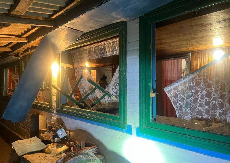 Сьогодні Кіровоградщина - під черговою атакою ворожих дронів.
В одній з громад Голованівського району пошкоджено майже 10 приватних будинків Сьогодні Кіровоградщина - під черговою атакою ворожих дронів.
В одній з громад Голованівського району пошкоджено майже 10 приватних будинків