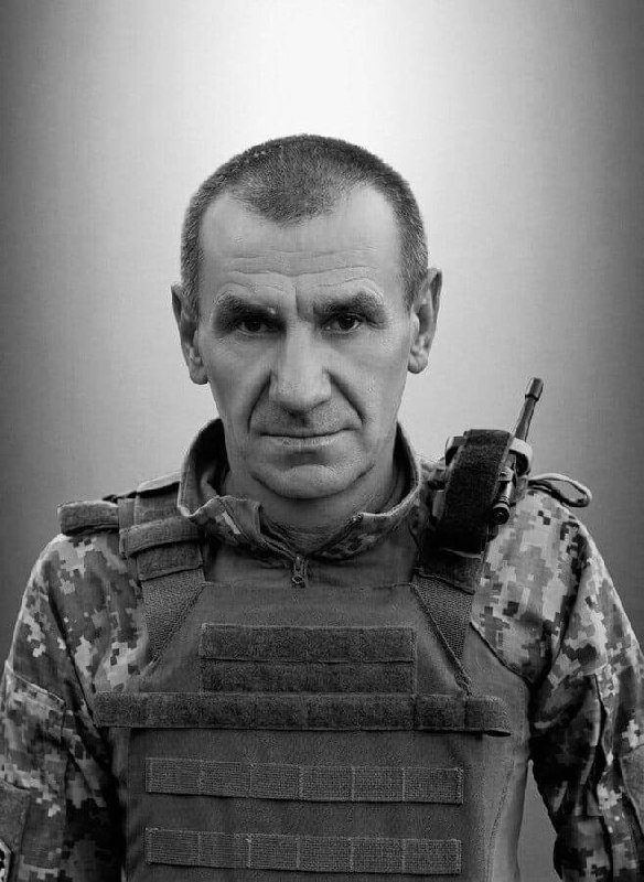 Щоденно о 9 годині – загальнонаціональна хвилина мовчання. Зупиніться, де б ви не були Щоденно о 9 годині – загальнонаціональна хвилина мовчання. Зупиніться, де б ви не були