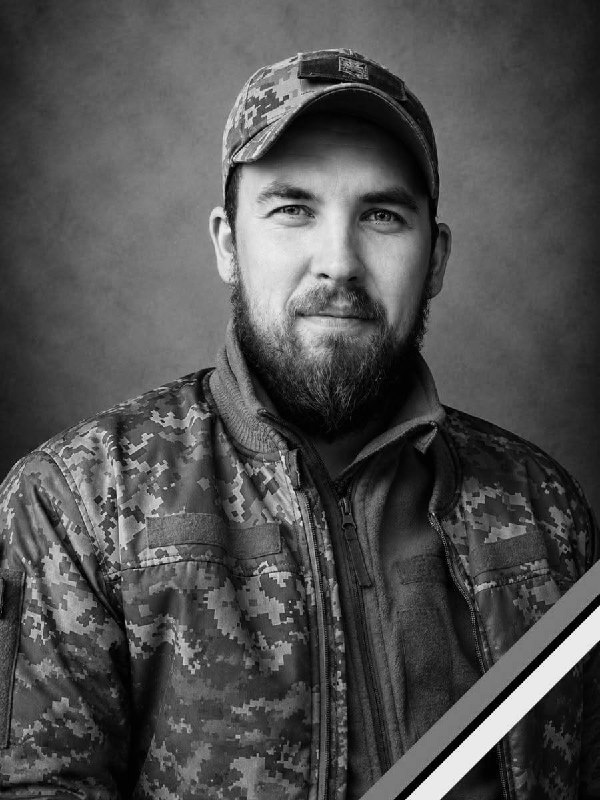 Щоденно о 9 годині – загальнонаціональна хвилина мовчання. Зупиніться, де б ви не були Щоденно о 9 годині – загальнонаціональна хвилина мовчання. Зупиніться, де б ви не були