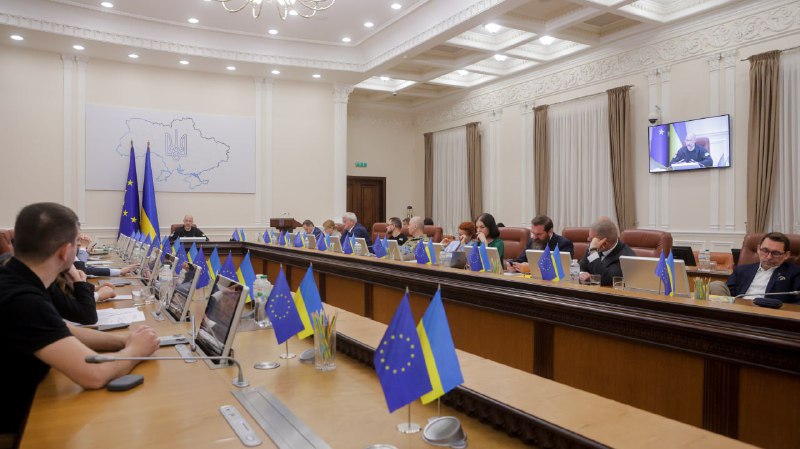 🏠 Внутрішньо переміщені особи зможуть претендувати на компенсацію за програмою єВідновлення. 🏠 Внутрішньо переміщені особи зможуть претендувати на компенсацію за програмою єВідновлення.