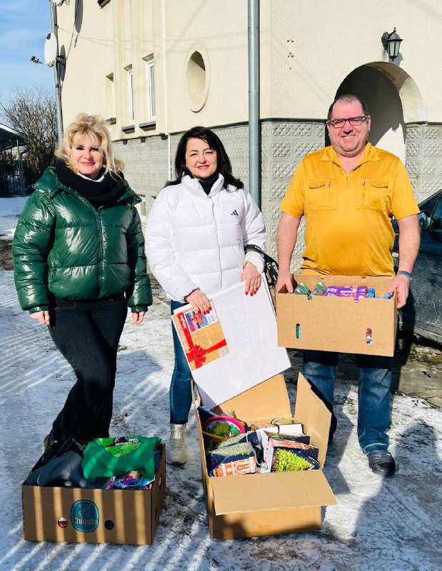 ❤️🇺🇦З Німеччини до України: родина з Маріуполя повернулася додому
🏡До повномасштабного вторгнення родина... ❤️🇺🇦З Німеччини до України: родина з Маріуполя повернулася додому
🏡До повномасштабного вторгнення родина...