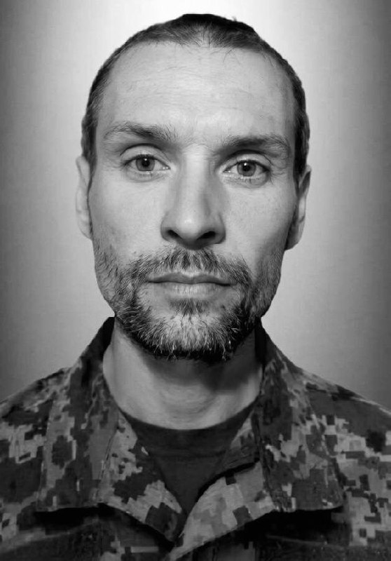 Щоденно о 9 годині – загальнонаціональна хвилина мовчання. Зупиніться, де б ви не були Щоденно о 9 годині – загальнонаціональна хвилина мовчання. Зупиніться, де б ви не були