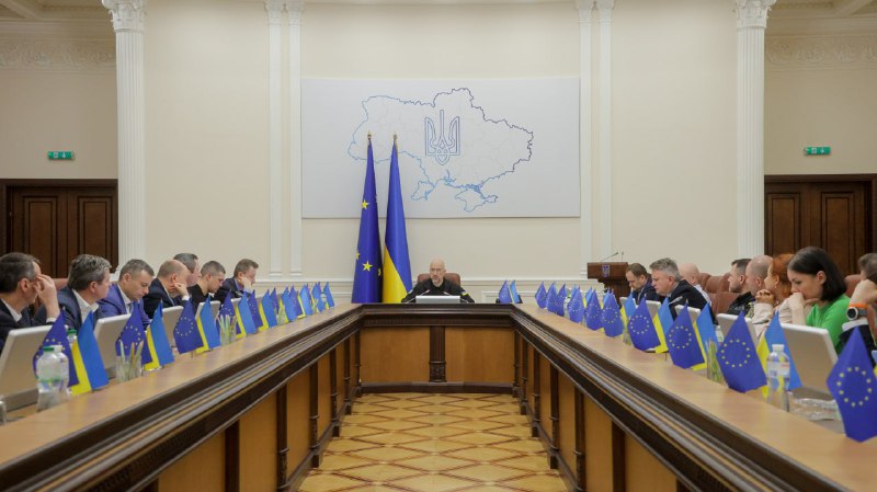 📁📊 Понад 200 угод та меморандумів на загальну суму більш ніж 13 млрд євро — такі результати роботи урядової... 📁📊 Понад 200 угод та меморандумів на загальну суму більш ніж 13 млрд євро — такі результати роботи урядової...