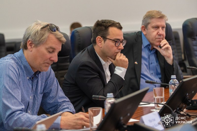 🇺🇦🇩🇪У ДСНС України відбулася двостороння зустріч із делегацією Федеративної Республіки Німеччина 🇺🇦🇩🇪У ДСНС України відбулася двостороння зустріч із делегацією Федеративної Республіки Німеччина