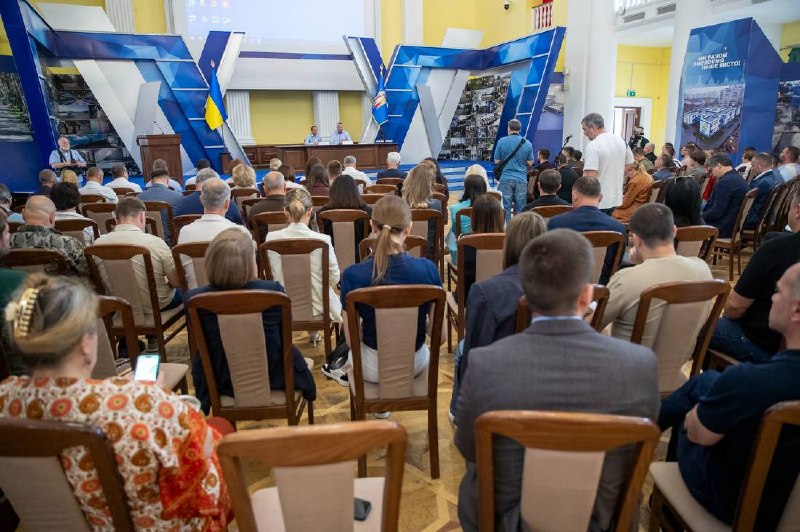 Також серед важливих питань на колегії КМДА – відновлення багатоквартирних житлових будинків, пошкоджених атаками ворога на столицю. Також серед важливих питань на колегії КМДА – відновлення багатоквартирних житлових будинків, пошкоджених атаками ворога на столицю.
