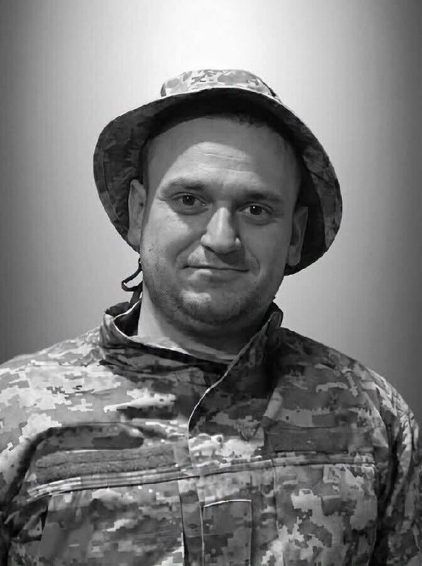 Щоденно о 9 годині – загальнонаціональна хвилина мовчання. Зупиніться, де б ви не були Щоденно о 9 годині – загальнонаціональна хвилина мовчання. Зупиніться, де б ви не були