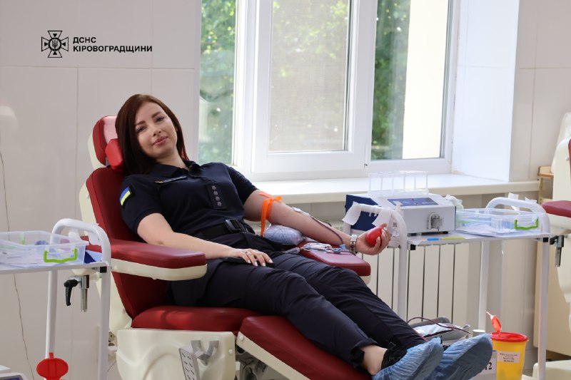 До Всесвітнього дня донора рятувальники Кіровоградщини здали кров, щоб вкотре підтримати тих, хто потребує допомоги🩸 До Всесвітнього дня донора рятувальники Кіровоградщини здали кров, щоб вкотре підтримати тих, хто потребує допомоги🩸