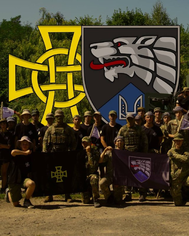Перемога!
Цьогорічний табір проходив за постійної участі 8 полку. В цьому ж полку був і патрон нашого табору - Андрій Горохолінський Перемога!
Цьогорічний табір проходив за постійної участі 8 полку. В цьому ж полку був і патрон нашого табору - Андрій Горохолінський