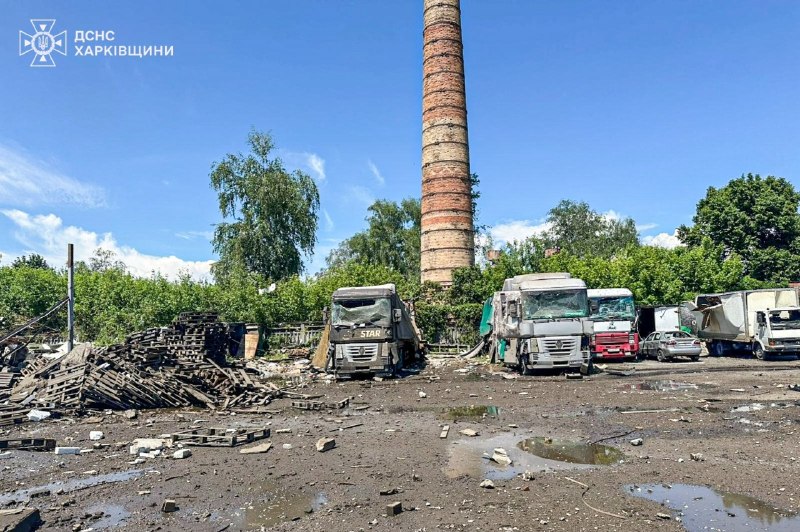 Двоє людей загинули, 19 постраждали внаслідок ракетного удару росіян по місту Дергачі на Харківщині! Двоє людей загинули, 19 постраждали внаслідок ракетного удару росіян по місту Дергачі на Харківщині!