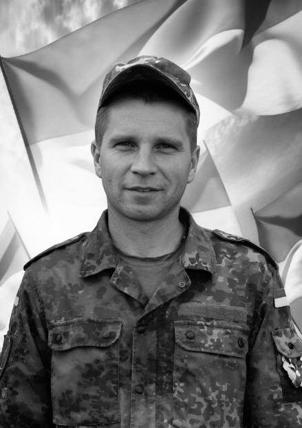 Щоденно о 9 годині – загальнонаціональна хвилина мовчання. Зупиніться, де б ви не були Щоденно о 9 годині – загальнонаціональна хвилина мовчання. Зупиніться, де б ви не були