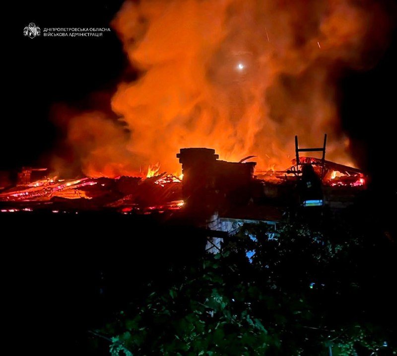 Дніпропетровщина
8 серпня
7:30
Одна людина дістала поранень. Понад 10 разів ворог атакував шість районів області безпілотниками. Дніпропетровщина
8 серпня
7:30
Одна людина дістала поранень. Понад 10 разів ворог атакував шість районів області безпілотниками.