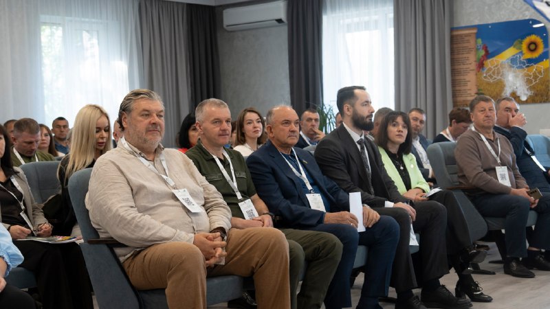 Сьогодні відбувся освітній форум, присвячений розвитку регіонального ринку праці, його економічній стійкості... Сьогодні відбувся освітній форум, присвячений розвитку регіонального ринку праці, його економічній стійкості...