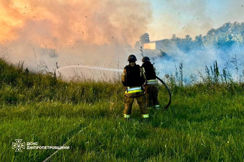 ❗️Дніпропетровщина: внаслідок російських обстрілів 2 людини загинули, ще 1 — поранена ❗️Дніпропетровщина: внаслідок російських обстрілів 2 людини загинули, ще 1 — поранена