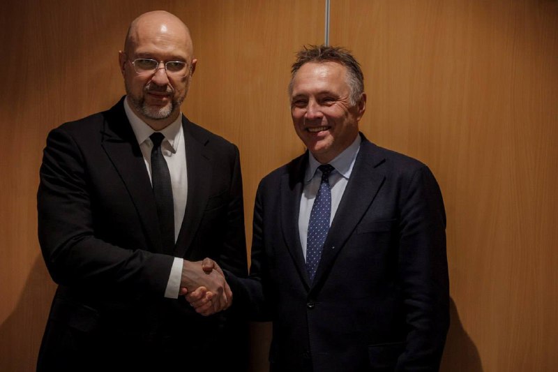 🇺🇦🇳🇴 Україна та Норвегія спільно вироблятимуть українські дрони. Відповідний документ підписали з Міністром оборони Норвегії Торе Сандвіком 🇺🇦🇳🇴 Україна та Норвегія спільно вироблятимуть українські дрони. Відповідний документ підписали з Міністром оборони Норвегії Торе Сандвіком