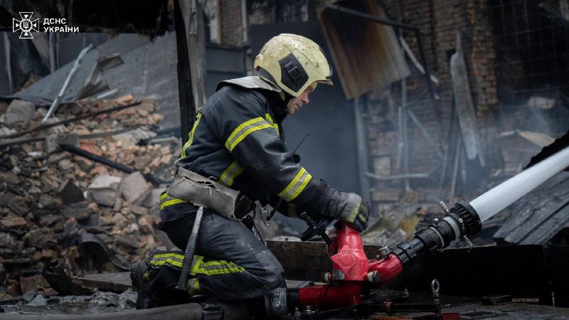 Сьогоднішній день — чергова чорна стрічка на серці всієї України 💔
Найболючіше — у Києві та Одесі Сьогоднішній день — чергова чорна стрічка на серці всієї України 💔
Найболючіше — у Києві та Одесі