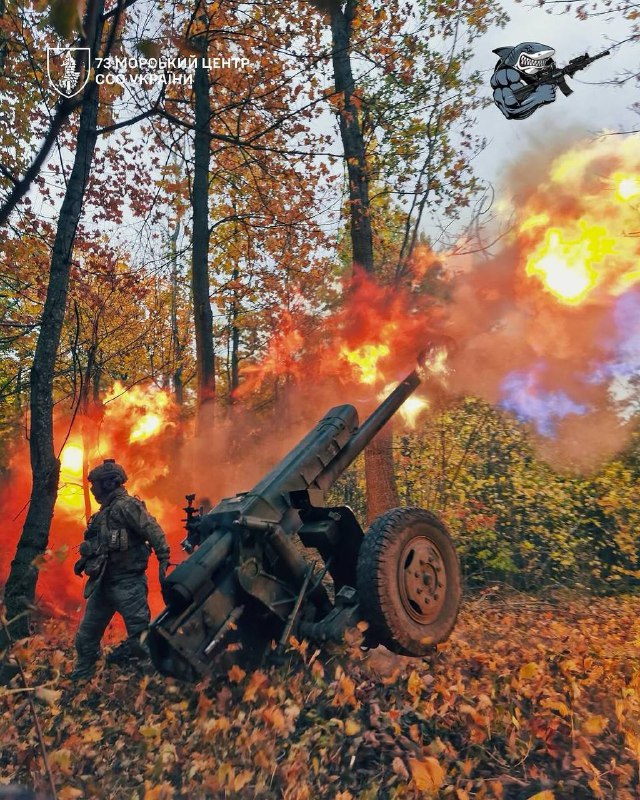🔥ССО запалює: робота артилерійського розрахунку гармати Д-30 одного із загонів 🐺73-го морського центру ССО на північно-слобожанському напрямку. 🔥ССО запалює: робота артилерійського розрахунку гармати Д-30 одного із загонів 🐺73-го морського центру ССО на північно-слобожанському напрямку.