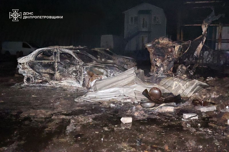 #Дніпропетровщина: рятувальники ліквідували наслідки нічної російської атаки БпЛА
📍 У Дніпрі через ворожу атаку 4 людей отримали поранення #Дніпропетровщина: рятувальники ліквідували наслідки нічної російської атаки БпЛА
📍 У Дніпрі через ворожу атаку 4 людей отримали поранення