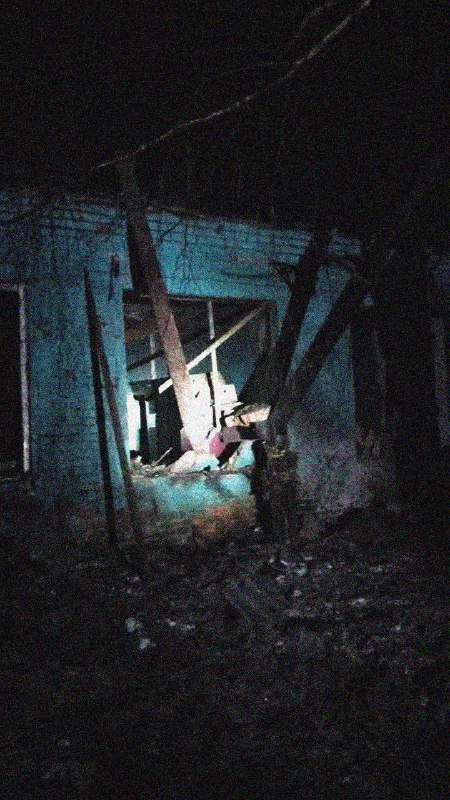 Пізно ввечері «герані» влучили в будівлю старостату в селі Новгород-Сіверської громади Пізно ввечері «герані» влучили в будівлю старостату в селі Новгород-Сіверської громади