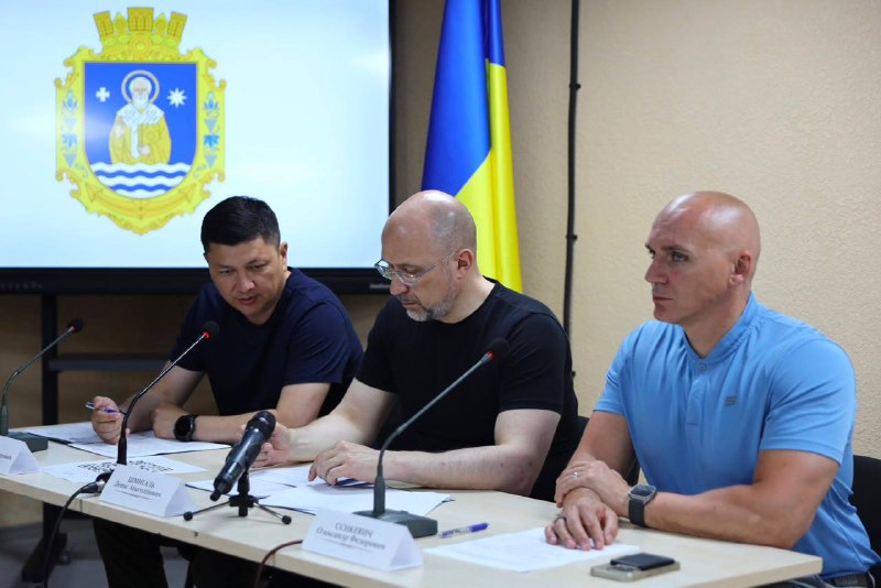 Провели нараду з керівництвом Миколаївської області та очільниками енергетичних підприємств щодо підготовки до осінньо-зимового періоду. Провели нараду з керівництвом Миколаївської області та очільниками енергетичних підприємств щодо підготовки до осінньо-зимового періоду.