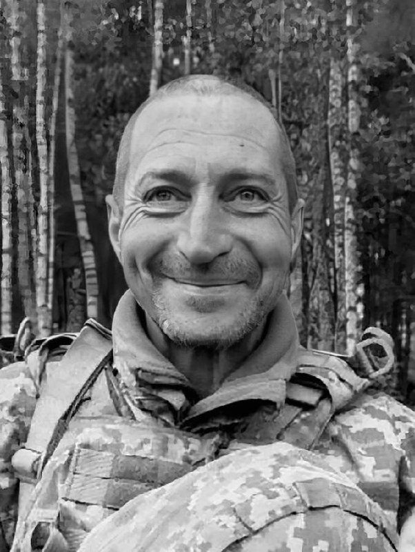 Щоденно о 9 годині – загальнонаціональна хвилина мовчання. Зупиніться, де б ви не були Щоденно о 9 годині – загальнонаціональна хвилина мовчання. Зупиніться, де б ви не були