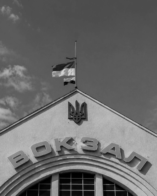 Цей тиждень став одним із найболючіших для Укрзалізниці
Тільки за 5 днів росія 41 раз атакувала залізницю Цей тиждень став одним із найболючіших для Укрзалізниці
Тільки за 5 днів росія 41 раз атакувала залізницю