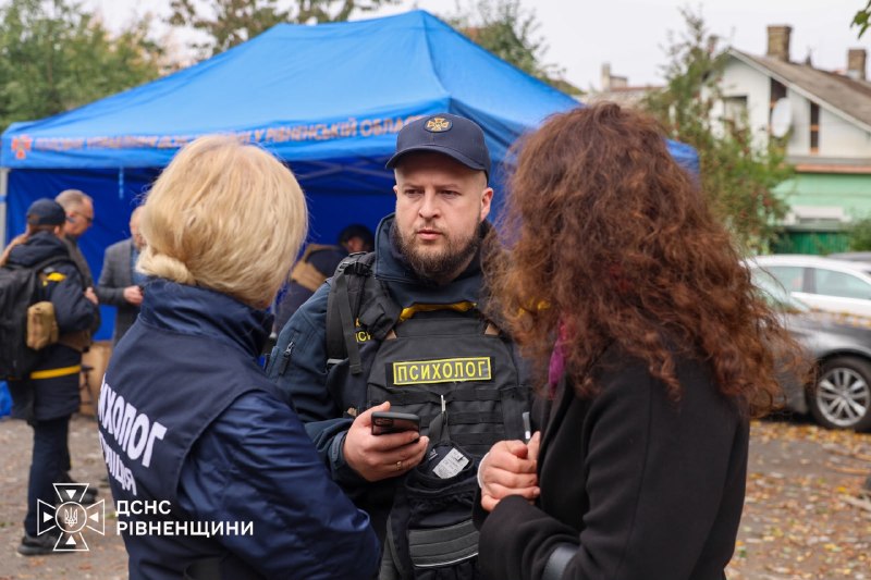 ⚠️ рівненські рятувальники ліквідували наслідки падіння уламків російського БпЛА: розібрали завали та обвалені конструкції! ⚠️ рівненські рятувальники ліквідували наслідки падіння уламків російського БпЛА: розібрали завали та обвалені конструкції!