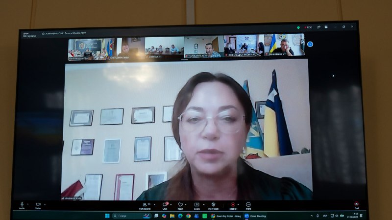 Напередодні 1 вересня провели нараду з головами громад щодо готовності освітньої галузі області до нового навчального року Напередодні 1 вересня провели нараду з головами громад щодо готовності освітньої галузі області до нового навчального року