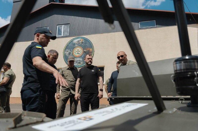 🇺🇦🚒 Міністр внутрішніх справ України Ігор Клименко та Голова ДСНС Андрій Даник відвідали практичні збори аварійно-рятувальних підрозділів 🇺🇦🚒 Міністр внутрішніх справ України Ігор Клименко та Голова ДСНС Андрій Даник відвідали практичні збори аварійно-рятувальних підрозділів
