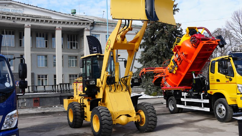 Сьогодні в Коростишеві разом із керівниками громад, представниками Укрексімбанку та керівництвом харківського... Сьогодні в Коростишеві разом із керівниками громад, представниками Укрексімбанку та керівництвом харківського...