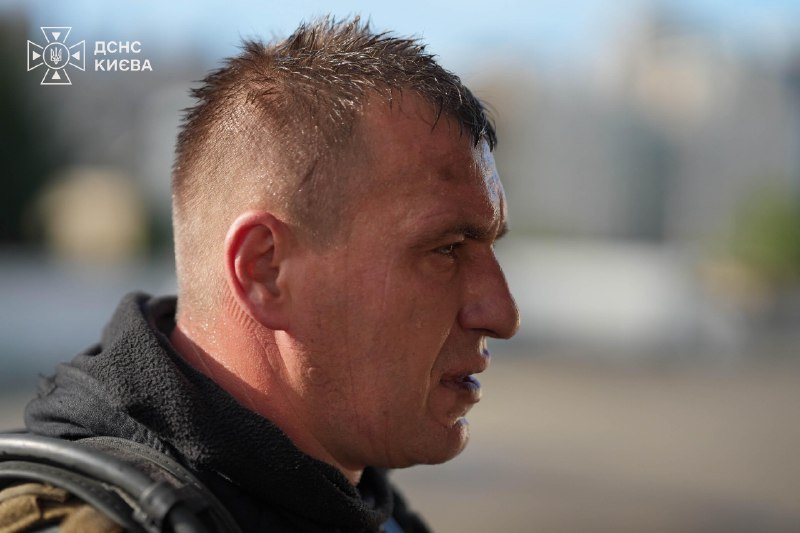 #Київ: до 3 людей зросла кількість жертв російської атаки по столиці в ніч на 8 вересня, ще 25 людей постраждали #Київ: до 3 людей зросла кількість жертв російської атаки по столиці в ніч на 8 вересня, ще 25 людей постраждали