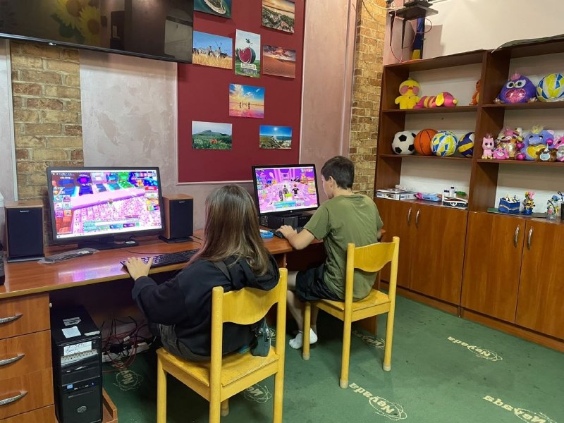 Координаційний центр «Вільні разом» в Ужгороді продовжує системно підтримувати переселенців з Херсонщини. Координаційний центр «Вільні разом» в Ужгороді продовжує системно підтримувати переселенців з Херсонщини.