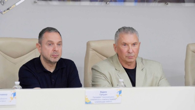 Для Луганщини важливо зберегти те, що створювалося і розвивалося роками, – під час урочистостей до Дня фізичної... Для Луганщини важливо зберегти те, що створювалося і розвивалося роками, – під час урочистостей до Дня фізичної...