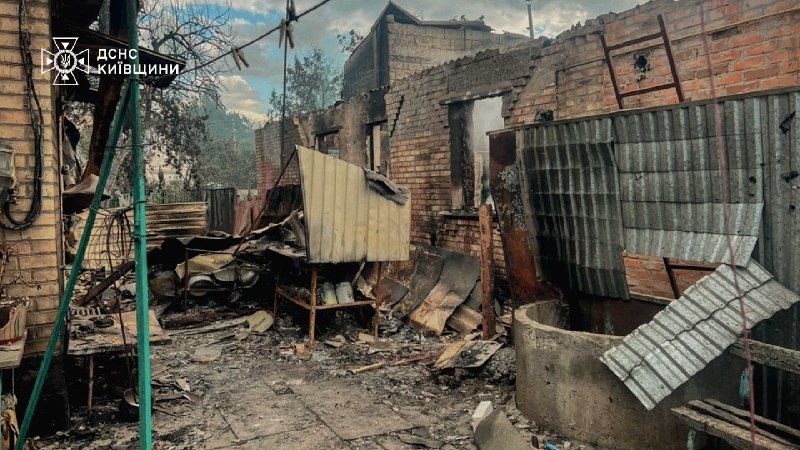 ❗До 7 людей зросла кількість загиблих внаслідок російського удару по Вишневому на Київщині ❗До 7 людей зросла кількість загиблих внаслідок російського удару по Вишневому на Київщині