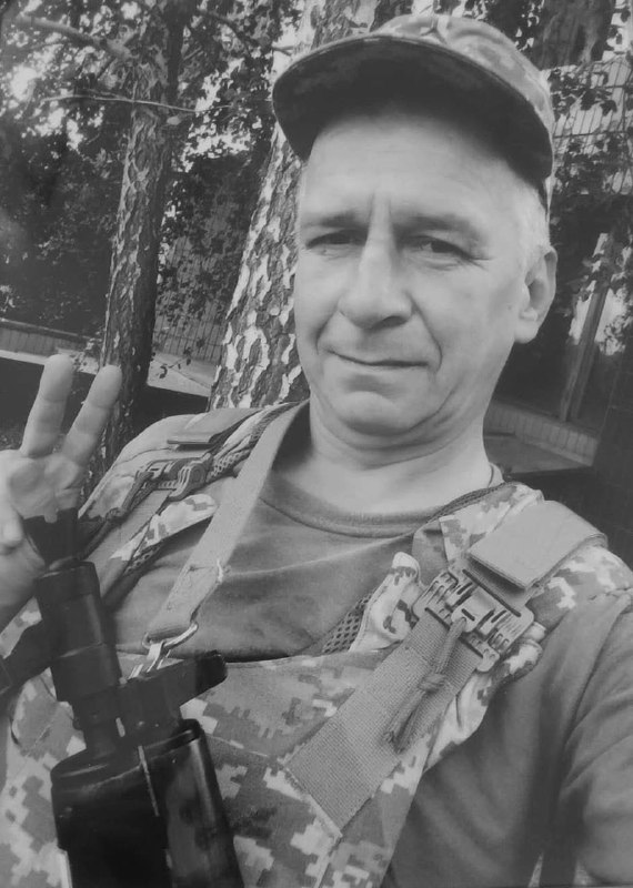 Щоденно о 9 годині – загальнонаціональна хвилина мовчання. Зупиніться, де б ви не були Щоденно о 9 годині – загальнонаціональна хвилина мовчання. Зупиніться, де б ви не були