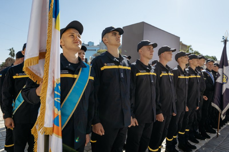 Взяв участь в урочистостях з нагоди Дня Незалежності України
Сьогодні на Софійській площі столиці разом із Президентом України Взяв участь в урочистостях з нагоди Дня Незалежності України
Сьогодні на Софійській площі столиці разом із Президентом України
