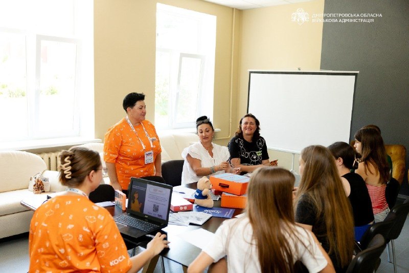 🔹Більш ніж 3 000 індивідуальних та групових консультацій вже провели у Верхньодніпровському Центрі психосоціальної підтримки. Йому 🔹Більш ніж 3 000 індивідуальних та групових консультацій вже провели у Верхньодніпровському Центрі психосоціальної підтримки. Йому