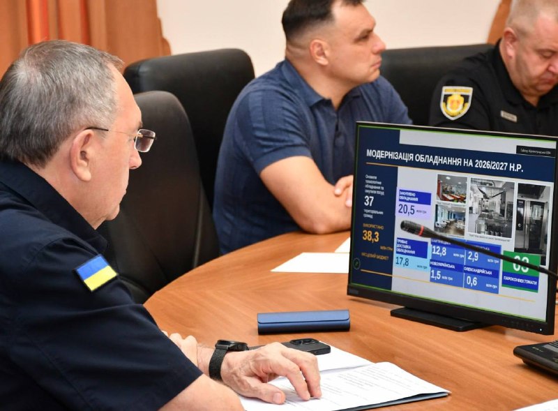 Під час апаратної наради обговорили старт нового навчального року.
Найголовніше сьогодні Під час апаратної наради обговорили старт нового навчального року.
Найголовніше сьогодні