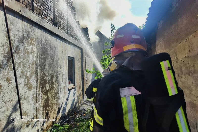 ❗️#Дніпропетровщина: внаслідок російських атак постраждали 4 людини
Протягом дня російські окупанти понад 40 разів атакували 4 райони області. ❗️#Дніпропетровщина: внаслідок російських атак постраждали 4 людини
Протягом дня російські окупанти понад 40 разів атакували 4 райони області.