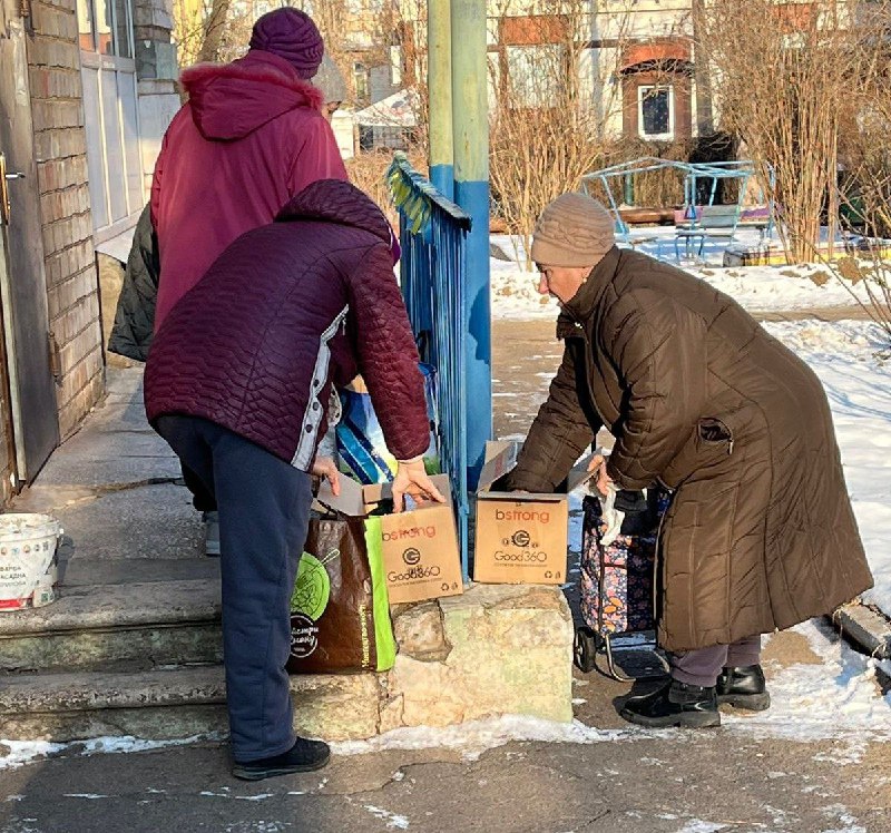 У гуманітарному центрі «Вільні разом» у Кривому Розі продовжується системна робота з допомоги переселенцям У гуманітарному центрі «Вільні разом» у Кривому Розі продовжується системна робота з допомоги переселенцям