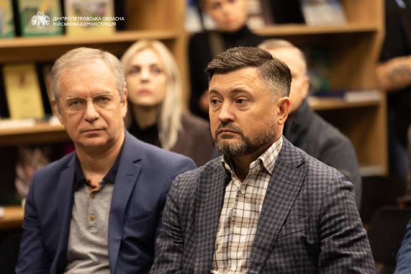 ✅У Дніпрі разом із Міністром у справах громад, територій та внутрішньо переміщених осіб України Віталієм Безгіним... ✅У Дніпрі разом із Міністром у справах громад, територій та внутрішньо переміщених осіб України Віталієм Безгіним...