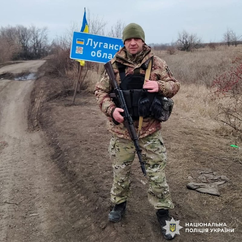 Поліцейський з Луганщини подолав «Марафон Незламних»: 42 кілометри сили, витримки та віри в Україну Поліцейський з Луганщини подолав «Марафон Незламних»: 42 кілометри сили, витримки та віри в Україну