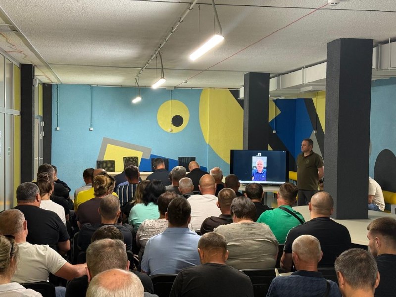 Відбулась робоча зустріч з аграріями Бериславського району.
Провів її заступник начальника Херсонської ОВА Дмитро Бутрій. Відбулась робоча зустріч з аграріями Бериславського району.
Провів її заступник начальника Херсонської ОВА Дмитро Бутрій.