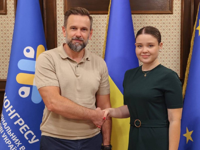 Щиро вітаю представницю Одещини - Ірину Монастирук - з обранням головою Палати регіональних молодіжних конгресів... Щиро вітаю представницю Одещини - Ірину Монастирук - з обранням головою Палати регіональних молодіжних конгресів...