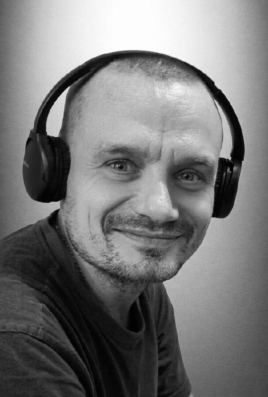 Щоденно о 9 годині – загальнонаціональна хвилина мовчання. Зупиніться, де б ви не були Щоденно о 9 годині – загальнонаціональна хвилина мовчання. Зупиніться, де б ви не були