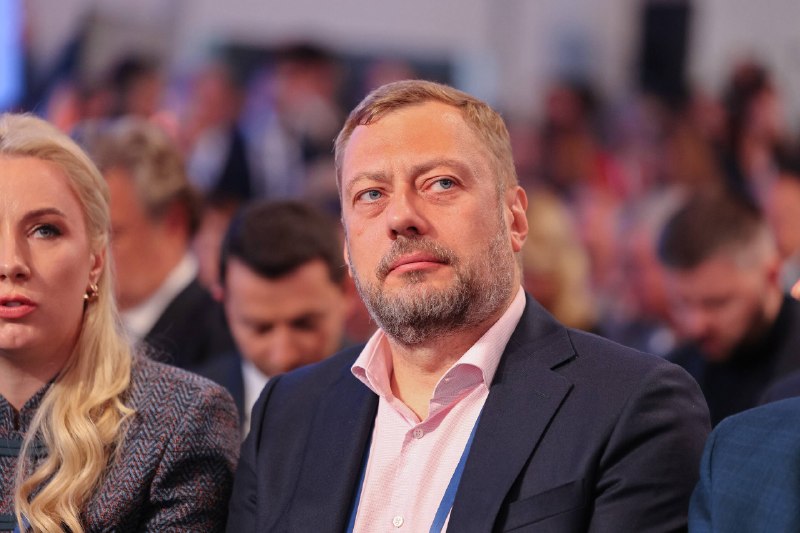 Виступив на Карпатській інвестиційно-бізнесовій сесії на полях Міжнародного Саміту «Карпатська інтеграційна ініціатива» Виступив на Карпатській інвестиційно-бізнесовій сесії на полях Міжнародного Саміту «Карпатська інтеграційна ініціатива»