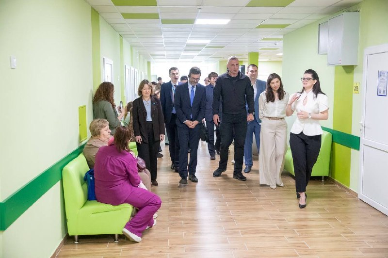 Сьогодні в одному з Центрів первинної медико-санітарної допомоги відкрили оновлену амбулаторію — «Простір турботи» Сьогодні в одному з Центрів первинної медико-санітарної допомоги відкрили оновлену амбулаторію — «Простір турботи»