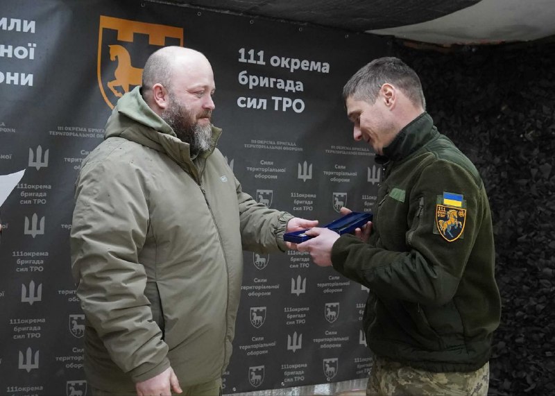 Дві автівки підвищеної прохідності передали Луганській бригаді тероборони Дві автівки підвищеної прохідності передали Луганській бригаді тероборони