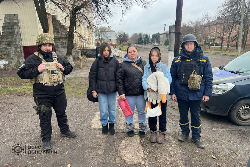 ❗️Донеччина: порятунок дітей від війни триває
Сьогодні рятувальникам евакуаційної групи "ФЕНІКС" ❗️Донеччина: порятунок дітей від війни триває
Сьогодні рятувальникам евакуаційної групи "ФЕНІКС"