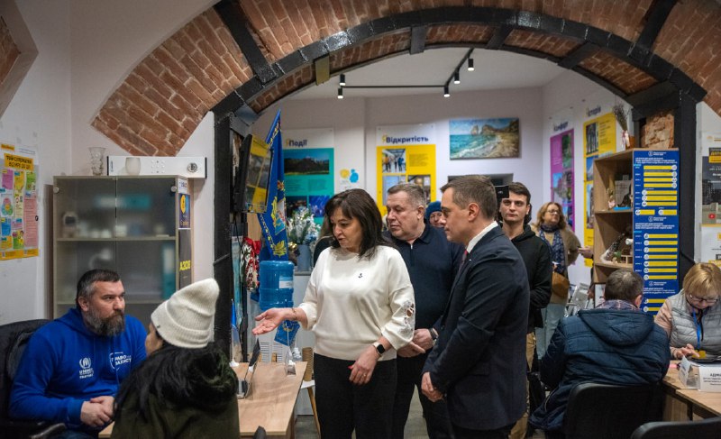 🇺🇦Заступник Міністра освіти і науки України Микола Трофименко зустрівся з молоддю у центрі "ЯМаріуполь" 🇺🇦Заступник Міністра освіти і науки України Микола Трофименко зустрівся з молоддю у центрі "ЯМаріуполь"